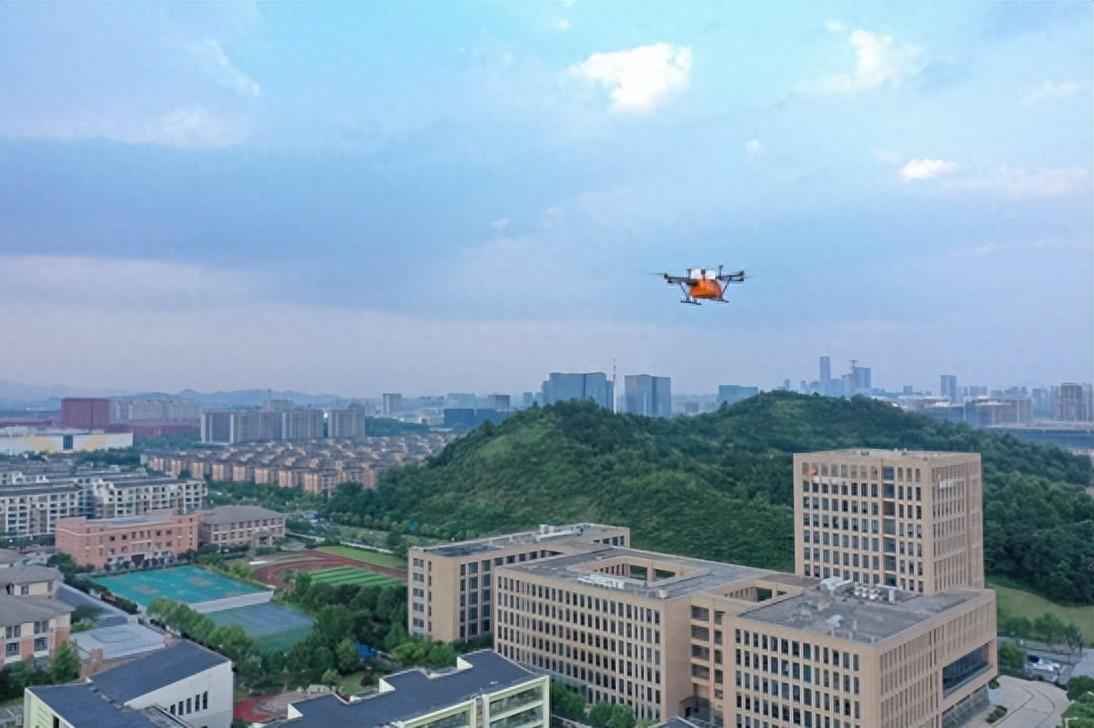 什么是低空經濟？解碼未來產業增長新引擎(圖解)